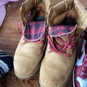 Nike shoes and timberland boots no shipping price negotiable